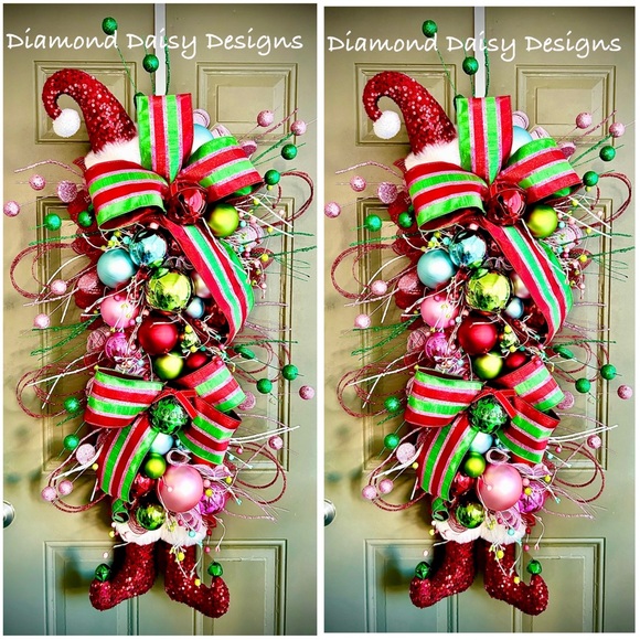 Jingle Bells Whimsical Christmas Swag - Picture 2 of 2